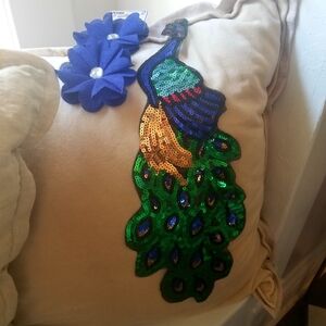 Peacock embellishment & bows